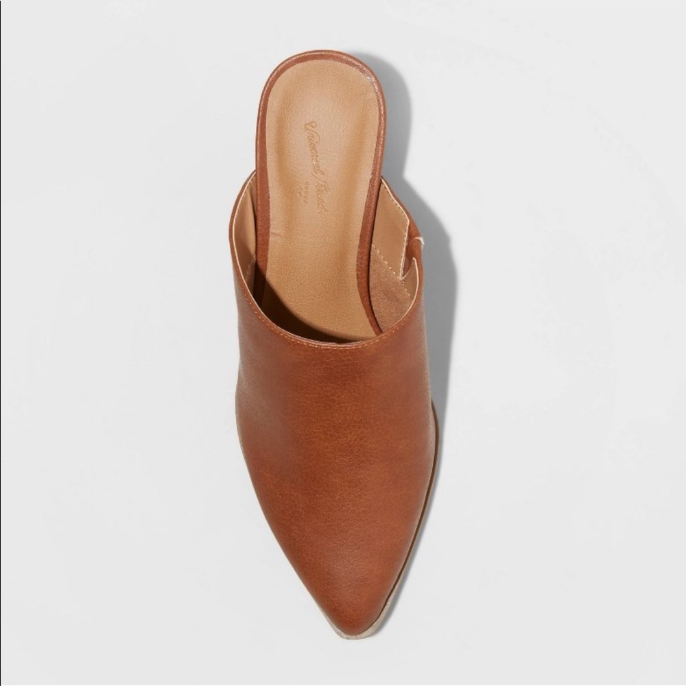 Universal Thread Heeled Mules - Picture 3 of 10